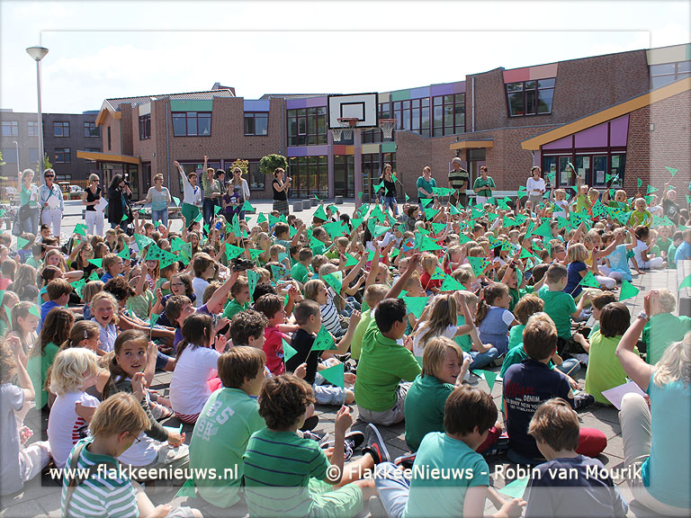 Foto behorende bij Scholen Goeree-Overflakkee ontvangen Groene Vlag